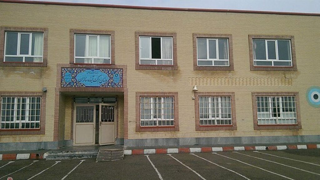 خرید پنجره یو پی وی سی برای مدرسه